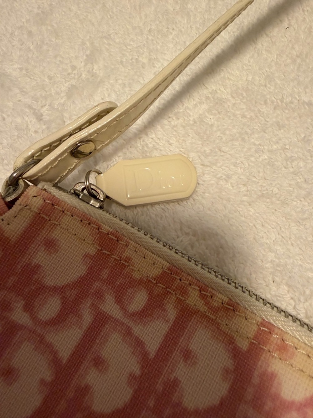 Vintage Christian Dior pink monogram saddle pochette - Picture 3 of 14